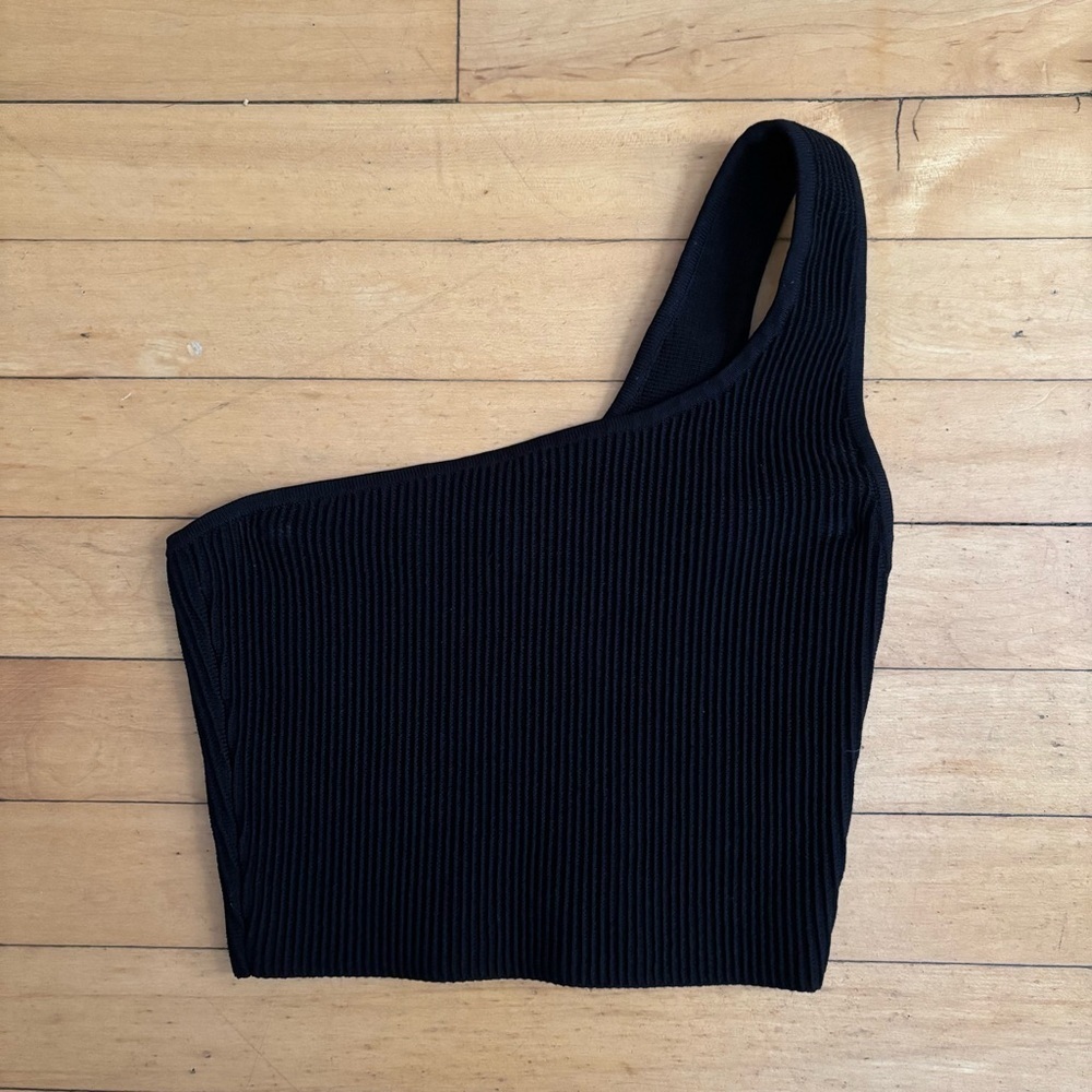 Babaton Black Ribbed Knit Top